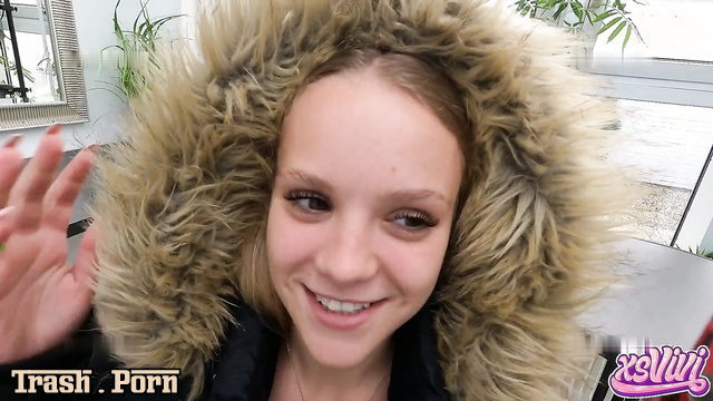 xsVivi – Zum ersten Mal vor der Kamera gepisst