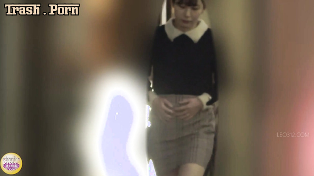 SL-622 便秘突破 トイレ長居女の全力イキみ大便 Woman Defecates in the Toilet Part 3