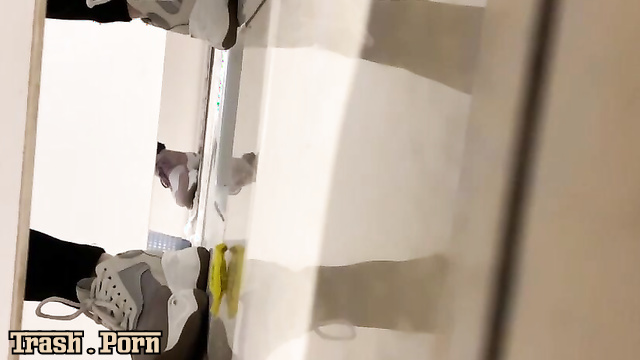 BFJP-70 放尿・脱糞盗撮 トイレ動画 Pissing and Shitting Voyeur Toilet Videos