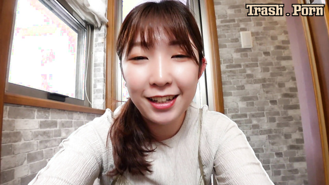 PYM-465 初めての裸の小便自撮り First Naked Piss Selfie HD