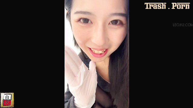 JG-563 Girl with Commentary on Defecation 排便について解説する女の子 Part 2
