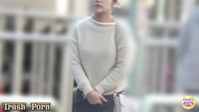 SL-619 公衆トイレの隠しカメラ Hidden Camera on Public Toilet Part 2