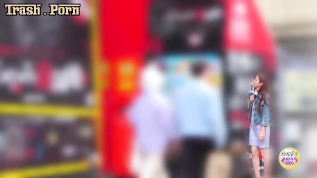 SL-610 映画上映中のトイレ大便 Toilet Shitting During a Movie Screening Part 1