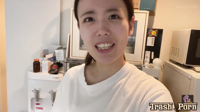 PGFD-093 素人娘の投稿ゲロ ～はじめて嘔吐編 First Time Vomiting Edition Part 1