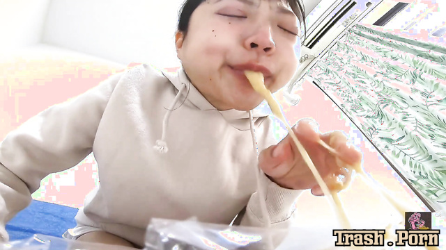 PGFD-093 素人娘の投稿ゲロ ～はじめて嘔吐編 First Time Vomiting Edition Part 1