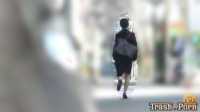 EE-753 便意が我慢できない The Urge to Defecate is Unbearable Part 5