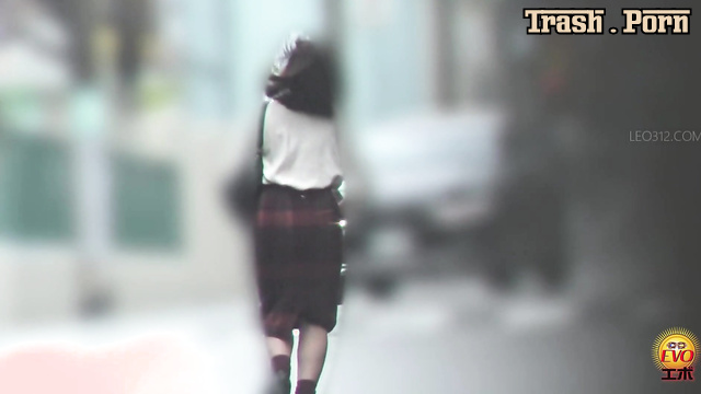 EE-753 便意が我慢できない The Urge to Defecate is Unbearable Part 4