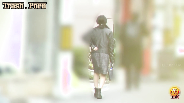 EE-753 便意が我慢できない The Urge to Defecate is Unbearable Part 3