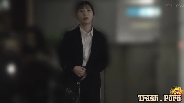 EE-761 セルフ浣腸女 トイレ内徘徊我慢下痢便 Woman Suffering From Diarrhea Part 1