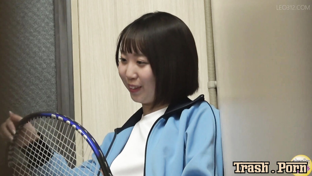 SL-615 運動部隠撮ダッシュおもらし Sports Club Hidden Camera Dash Peeing Part 2