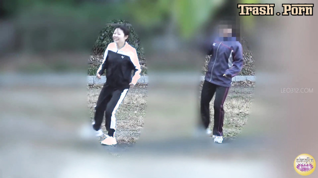 SL-615 運動部隠撮ダッシュおもらし Sports Club Hidden Camera Dash Peeing Part 2