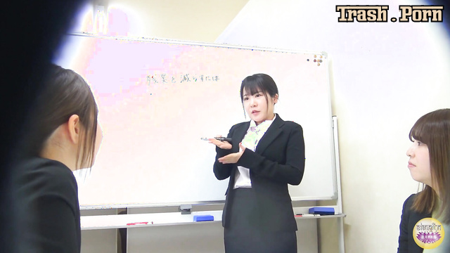 SL-616 OLがおなら、放尿、うんちをする Office Ladies Farting, Urinating and Pooping Part 9