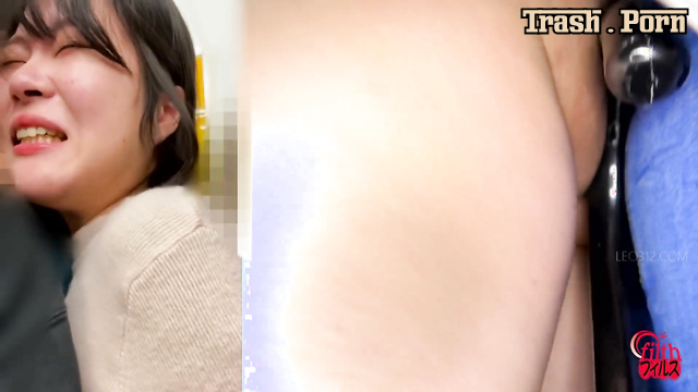 FF-650 満員電車内で見た下痢便漏らし女 Diarrhea Flowing on a Crowded Train Part 2