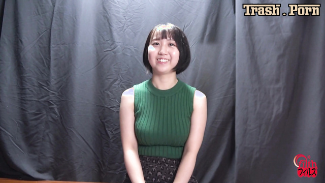 FF-645 尿を我慢する女性 Woman Holding Back Urine Part 5