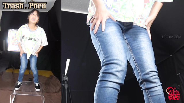 FF-645 尿を我慢する女性 Woman Holding Back Urine Part 4