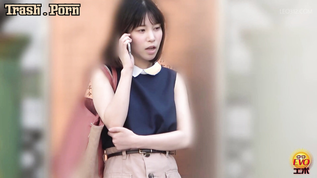 EE-746 公衆便所隠撮 便器飛び越え大砲尿 Public Toilet Hidden Cam Jumping Over Toilet Part 1