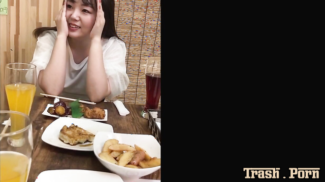 EE-745 泥酔女子トイレ うんちが散乱 Drunk Girl’s Toilet – Poop Scattered Everywhere Part 3