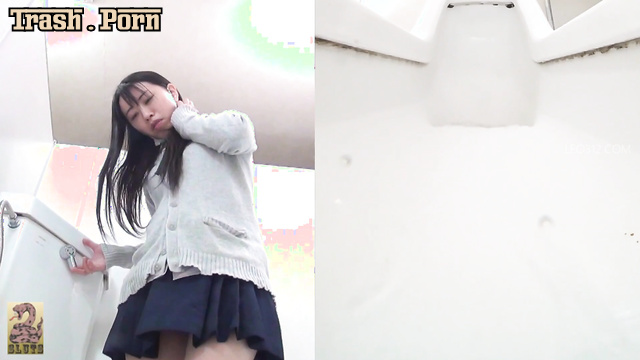 SR090 6 viewing angles of beautiful japanese schoolgirls farting and pooping on toilet. VOL. 3 Part 6