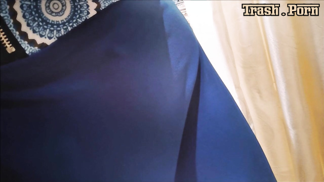 Nicolettaxxx – Terrible farts in the shop