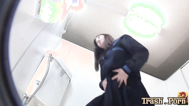 SR088 With Constipation They Fart and Poop in the Toilet Part 1