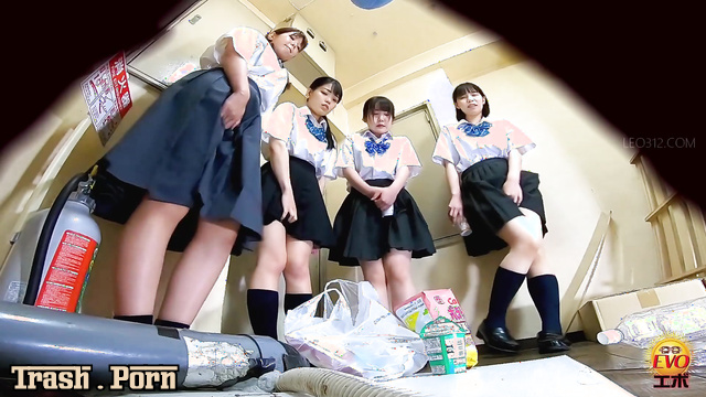 EE-743 Peeing in one Bottle, Filmed by Hidden Camera Part 3