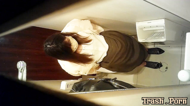 BFJP-14 ナイトクラブのトイレの隠しカメラ Hidden Camera in the Nightclub Toilet