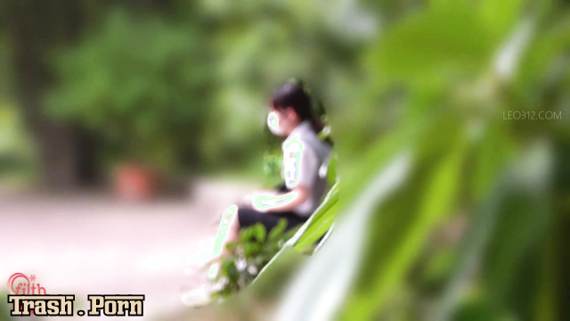 FF-640 カメラに向かって脱糞 OL Defecation on Camera Office Ladies Part 2