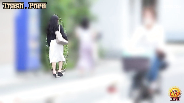 EE-740 隠撮追跡！路地裏お忍び放尿 Hidden Camera Tracking! Secret Alley Urination Part 2