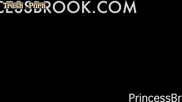 DPproductions – A huge piss with Princess Brook