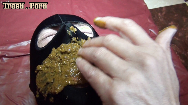 RosellaExtrem – Mega diarrhea-shit for a slaves mouth