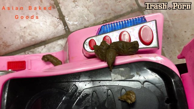 Marinayam19 – Shit on Toilet Squatting Style