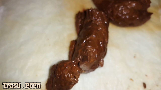 Anna Coprofield – Big Poo