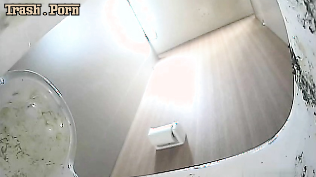 BFJP-94 日本のトイレ盗撮。下からの排泄無修正 Japanese Toilet Excretion Voyeur