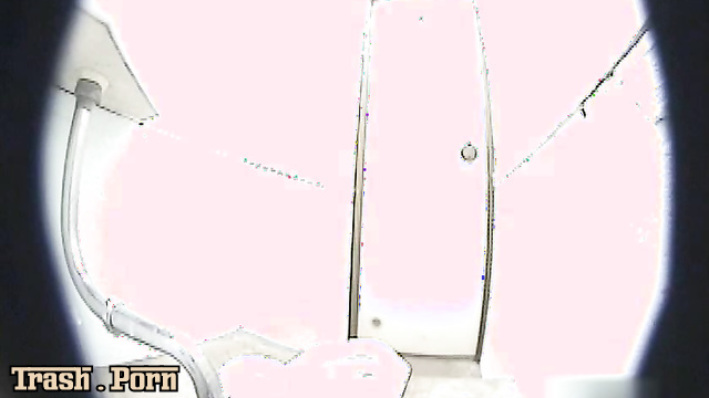 BFJP-99 無修正の日本のトイレでおしっこしたりうんちしたり Toilet Peeing or Pooping