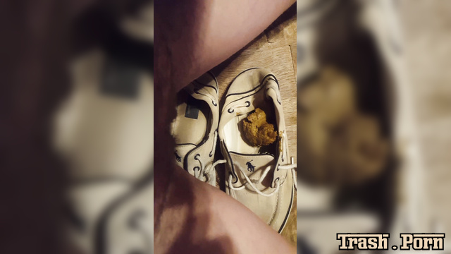 PottyQueen – Eat my shit out dirty shoes