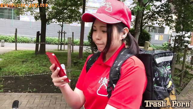 BONY-020 汚物即配便 宅配浣腸 いおりちゃん Enema Delivery Service HD