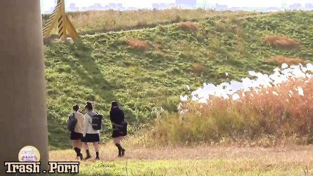 SL-04 隠撮女学生　浣腸し合いっこ　1 スカトロ Outdoor Enema 盗撮 Voyeur 露出 Part 3