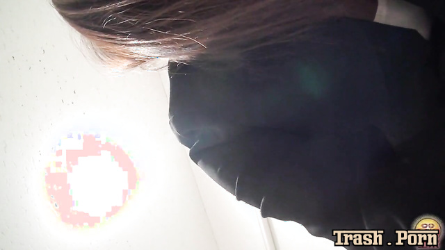 EE-103 盗覗4カメトイレ 失禁風景・あきらめた女 Voyeur Piss エボ・ビジュアル Pee Accident