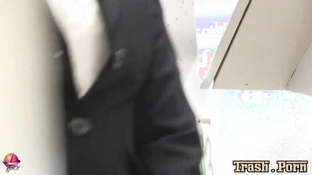 PP-253 Shitting and Pissing Interview 恥辱と放尿面接 Part 4