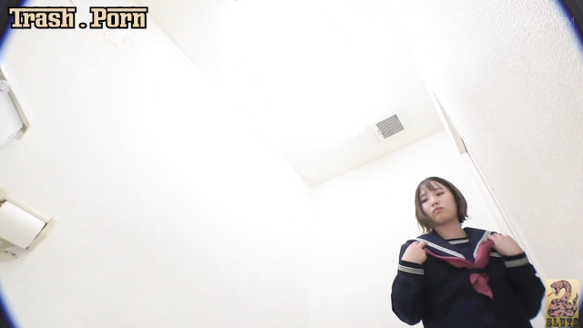SR056 おならとトイレの上にうんち Farting and Pooping Toilet Part 2