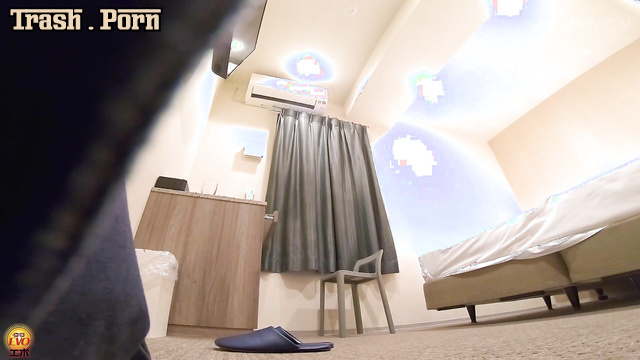 EE-727 出張中にうんこをするOL Office Ladies Poop During a Business Trip Part 4
