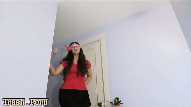 Brunette wants you to make her toilet / LoveRachelle2