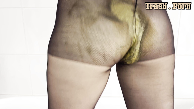 Pooping & smearing in pantyhose, enjoy (The Prime Alpha)