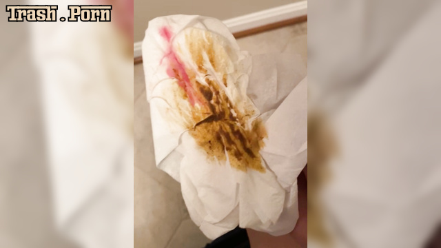Oops, she made her pad shitty / BrownSensations solo