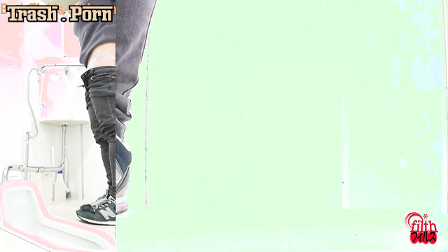 BFFF-401 トイレに Pooping 黒スキニーパンツを着て女の子 Girl Wearing Black Skinny Pants HD