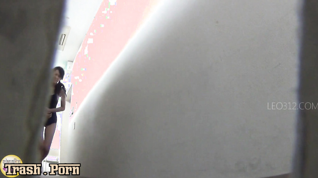 SL-334 ガールラッシュトイレ下痢 Girl Rush Toilet Diarrhea
