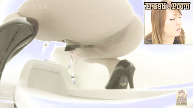 SR012 4カメフルショット 迫りくる大放屁ウンコ 脱糞 Spy Camera Toilet Scat