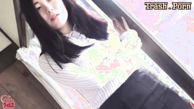 FF-127 A Day of Accident Pissing 失禁日和1 逆光美人編 Part 2