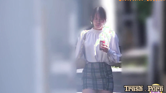 SL-626 Emergency Urination While Standing in the Toilet HD