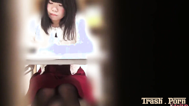 FF-201 Kinky play in toilet pissing girls. ( 1080p) Part 2